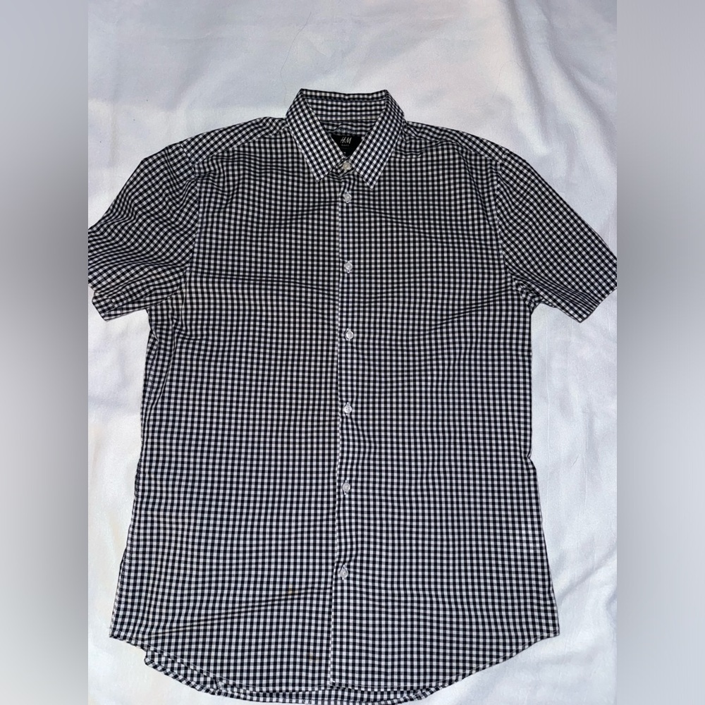 H&M Checkered Button up Short Sleeve